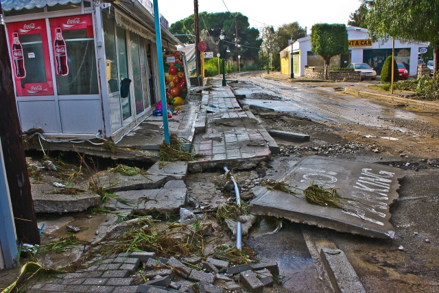 Από τις πρόσφατες καταστροφές στο νησί (Νοέμβριος 2013)
